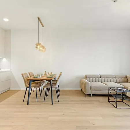 The Cozy Pearl - Light, Style & Balcony Comfort Apartament Bratysława