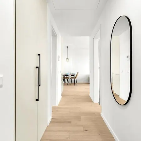 The Cozy Pearl - Light, Style & Balcony Comfort * Братислава