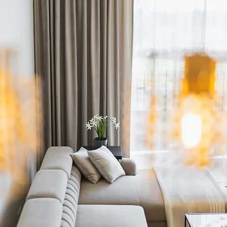 Apartament The Cozy Pearl - Light, Style & Balcony Comfort Bratysława
