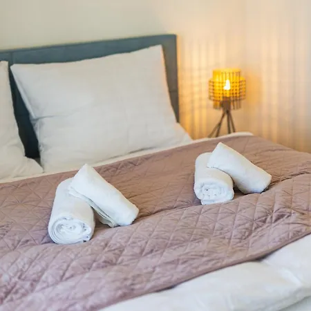 The Cozy Pearl - Light, Style & Balcony Comfort * Bratysława